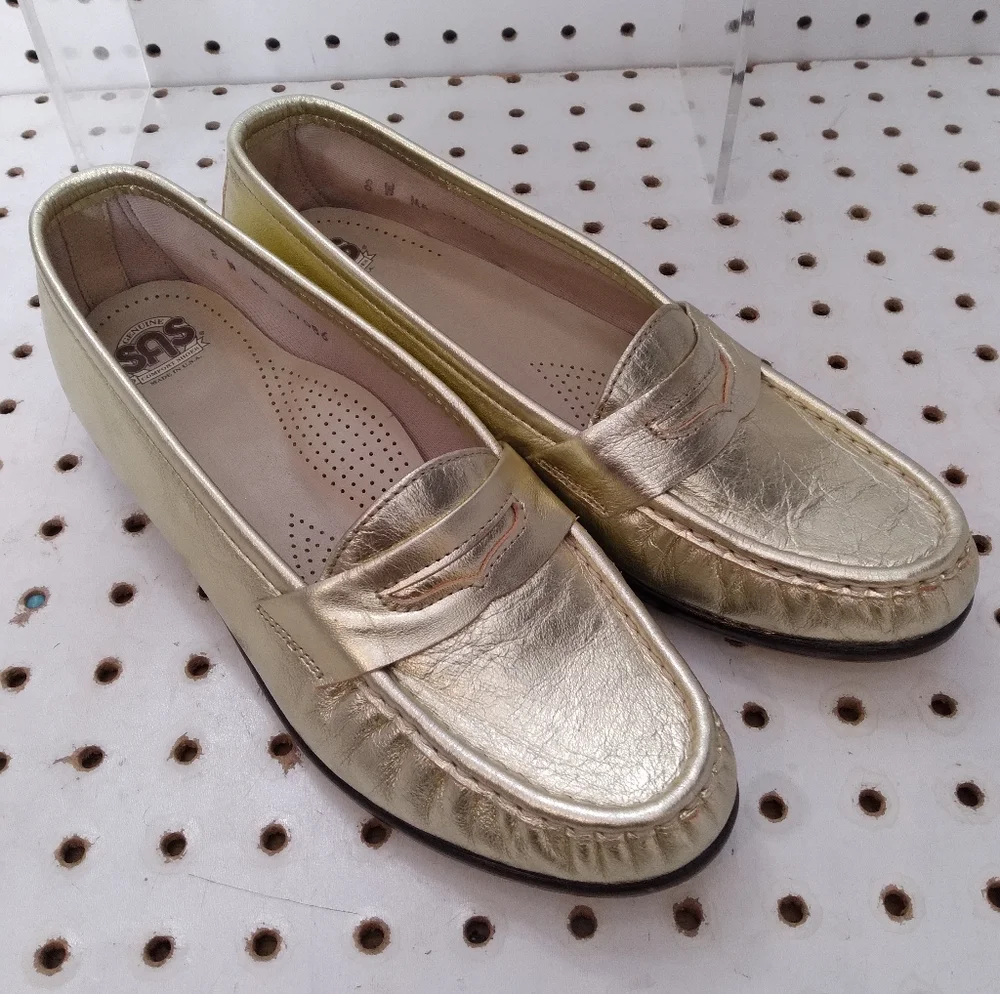 SAS Women's Comfort Loafers Leather Shoes Gold Flat Made In USA 🇺🇸 Sz 8 - Picture 2 of 15